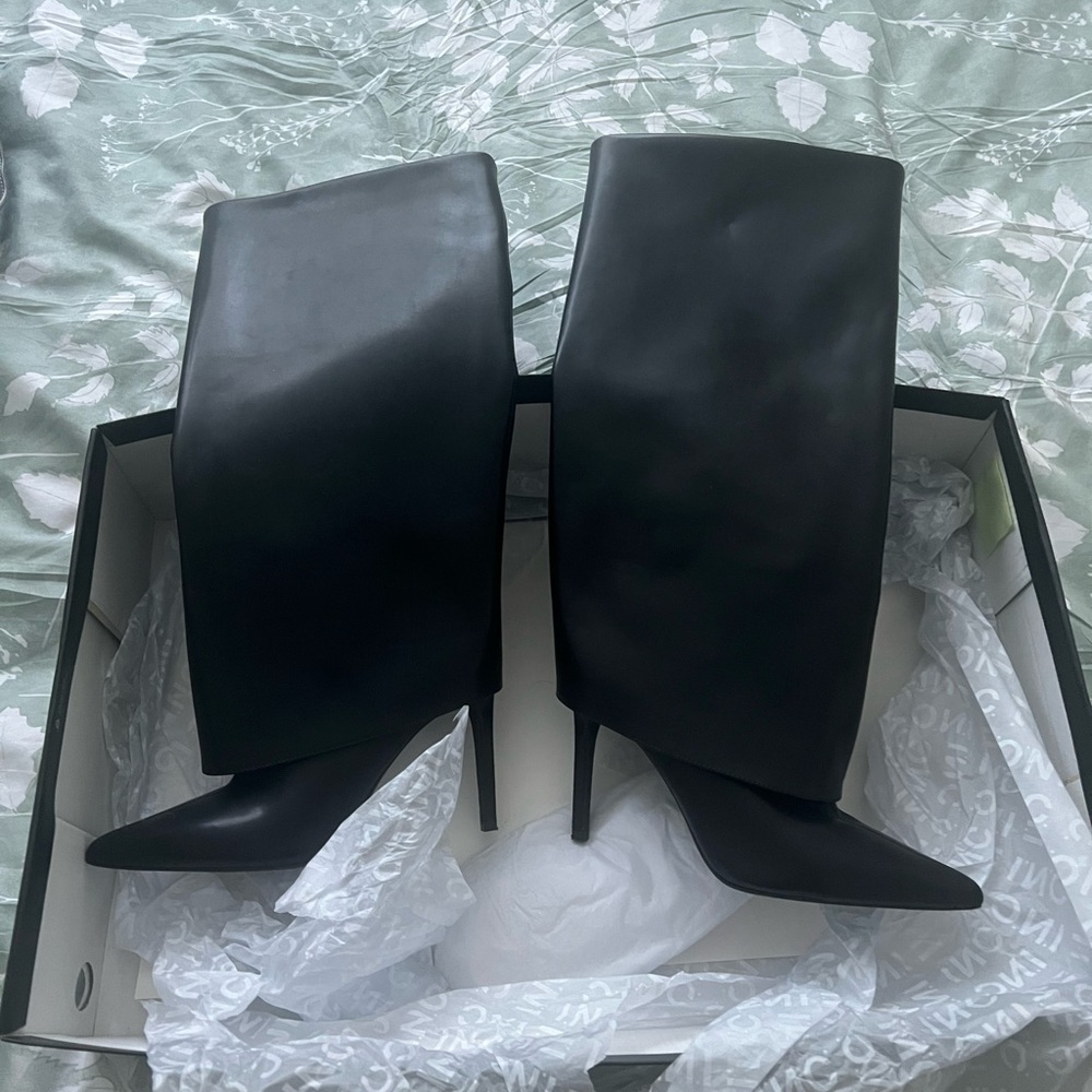 INC International Concepts Black Pointed Toe Knee Boots with Stiletto Heel